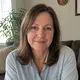 Fiona J. Review Editor